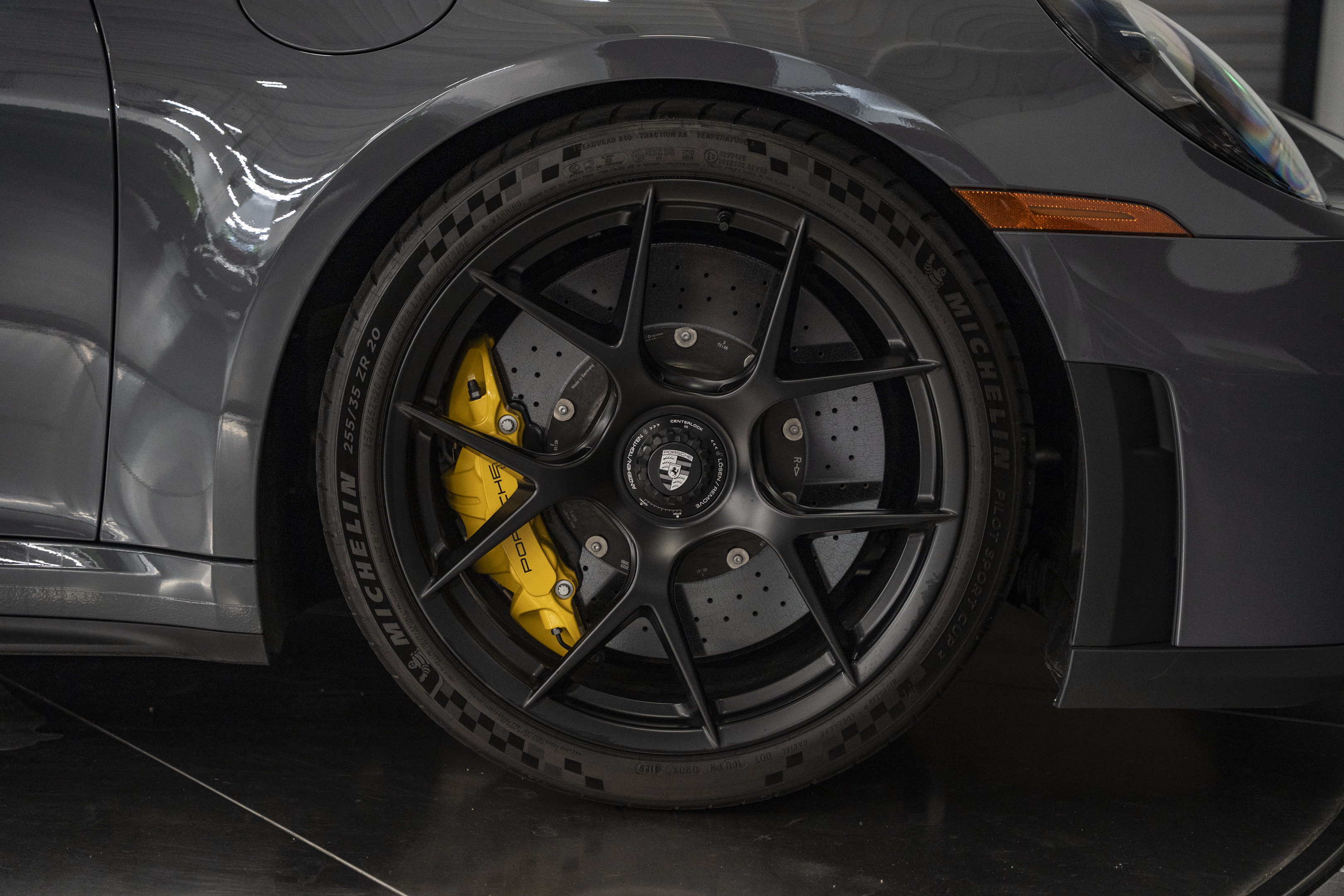 Used 2025 Porsche 911 GT3 RWD image 20
