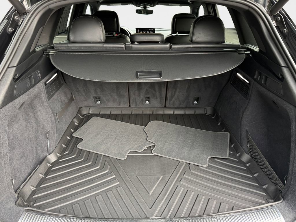 Used 2021 Audi SQ5 Premium Plus w/ Premium Plus Package image 23