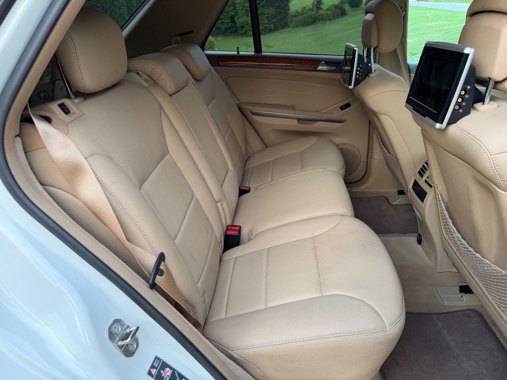 Used 2009 Mercedes-Benz ML 320 BlueTEC 4MATIC image 23