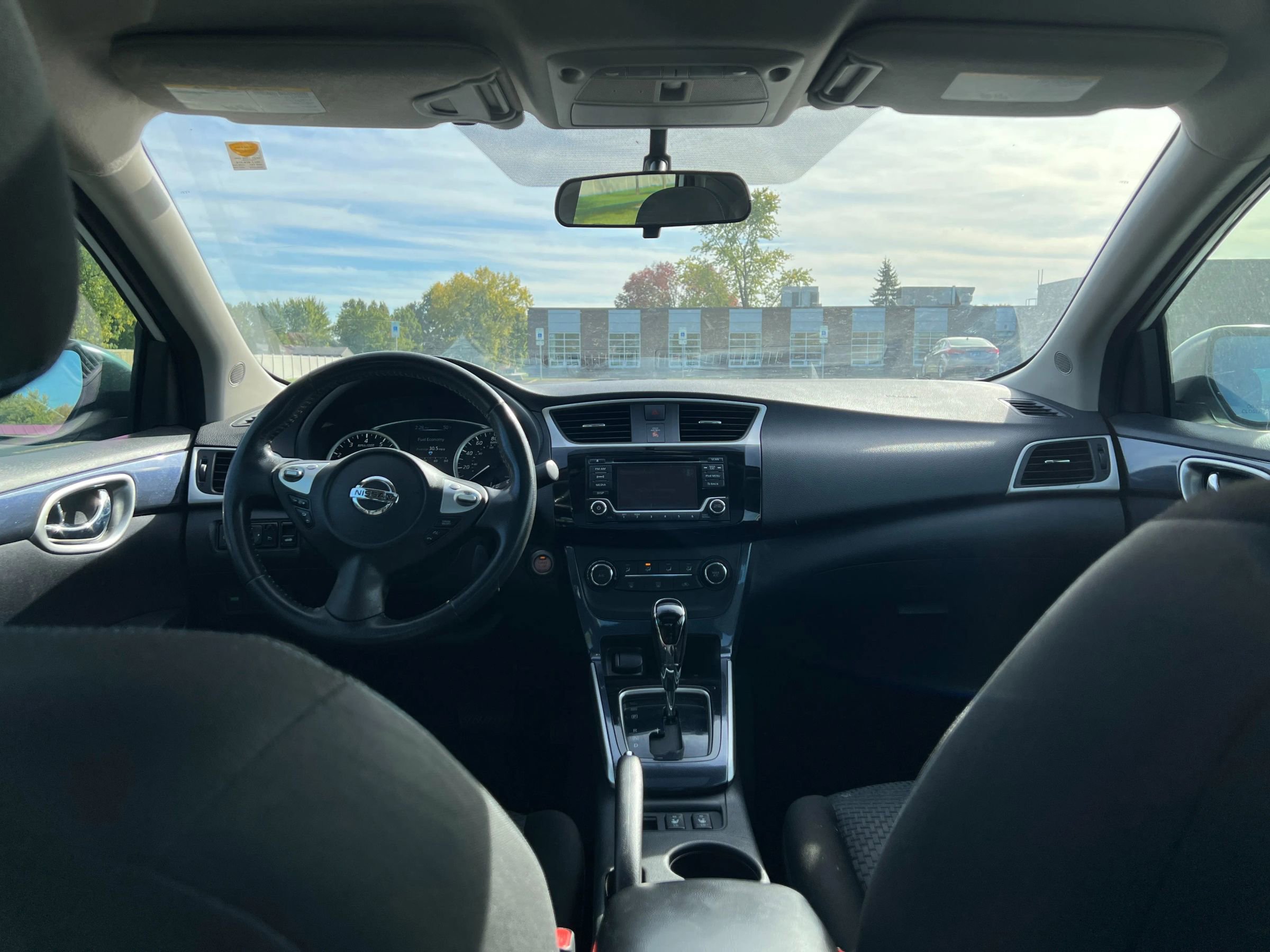 Used 2017 Nissan Sentra SR Turbo image 17