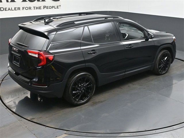 Used 2023 GMC Terrain SLT w/ Infotainment Package II image 39