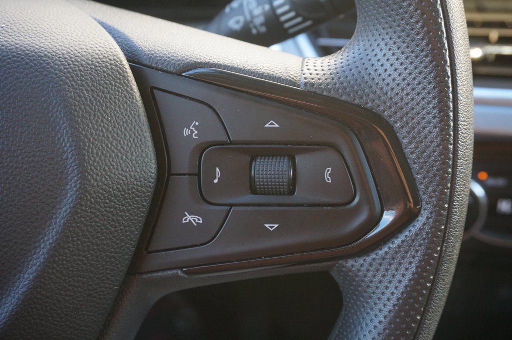 Certified 2024 Chevrolet Trax LT image 20