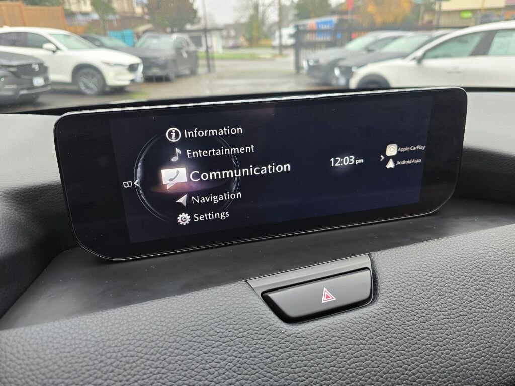 Certified 2024 MAZDA CX-90 Plug-In Hybrid w/ Preferred image 17