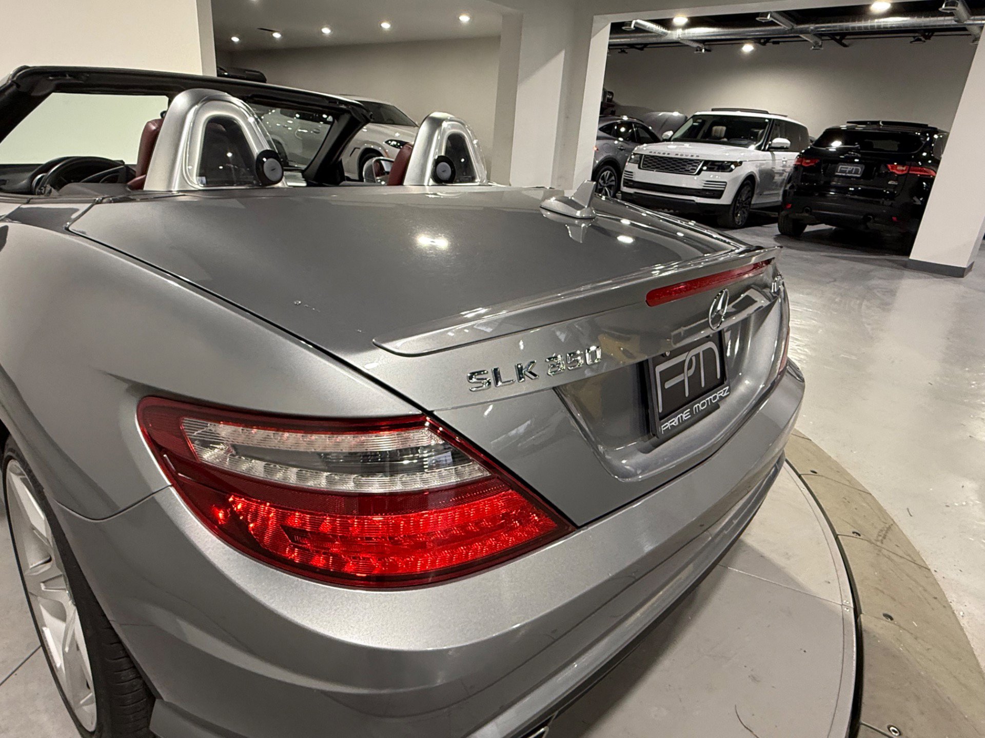 Used 2015 Mercedes-Benz SLK 350 image 18