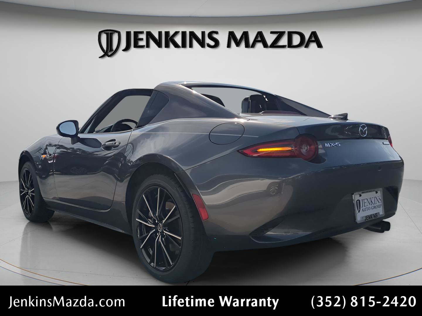 Used 2024 MAZDA MX-5 Miata RF Grand Touring image 5