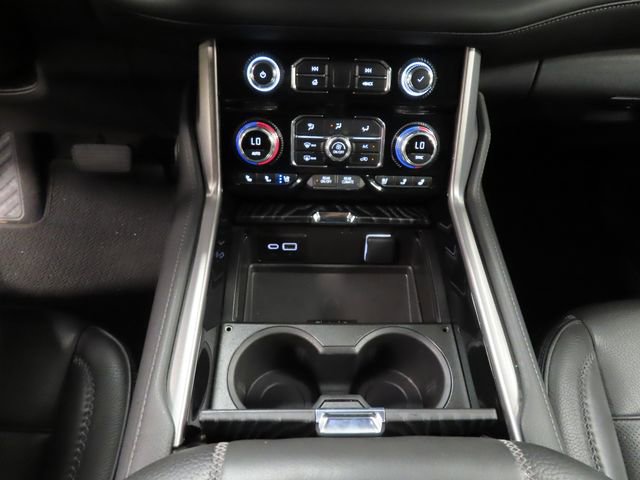 Used 2024 GMC Yukon XL Denali AWD/4WD image 23