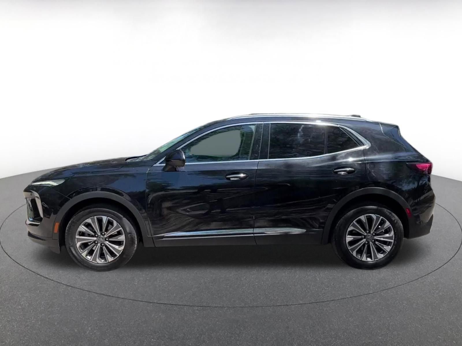 Used 2024 Buick Envision Preferred AWD/4WD image 9
