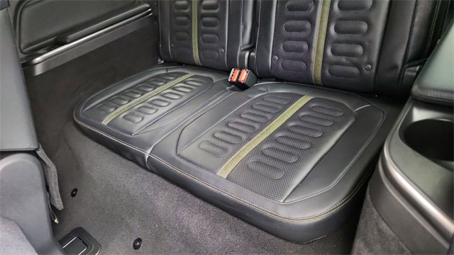 Used 2025 Rivian R1S Adventure image 32