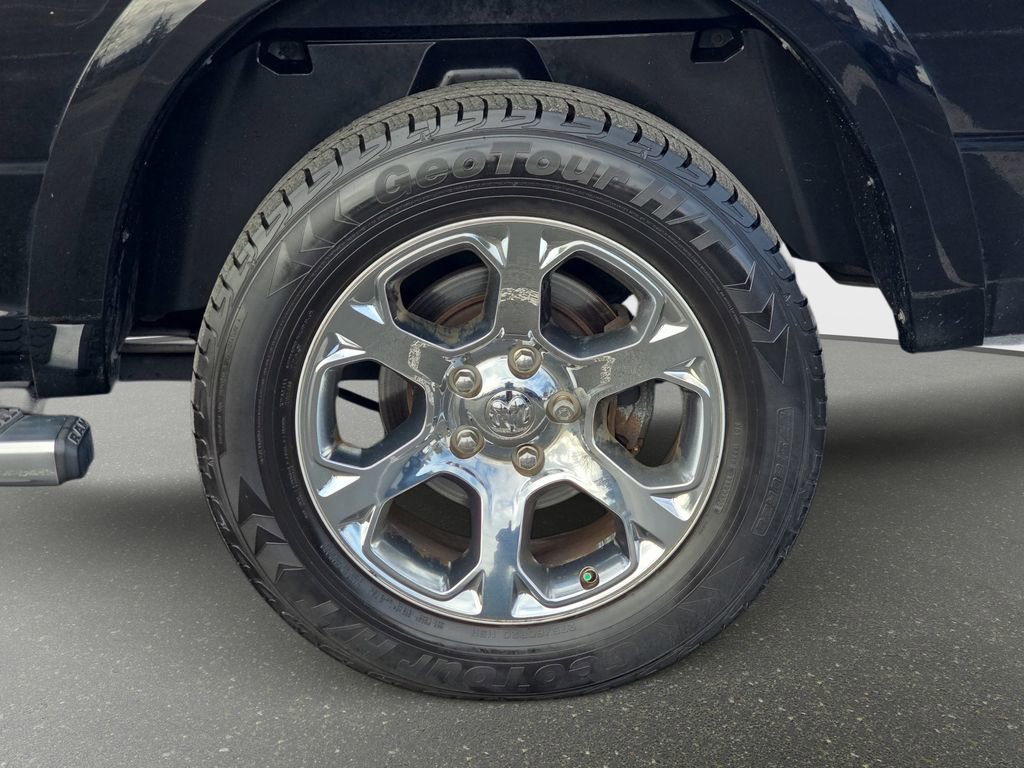 Used 2014 RAM 1500 Laramie w/ Convenience Group image 32