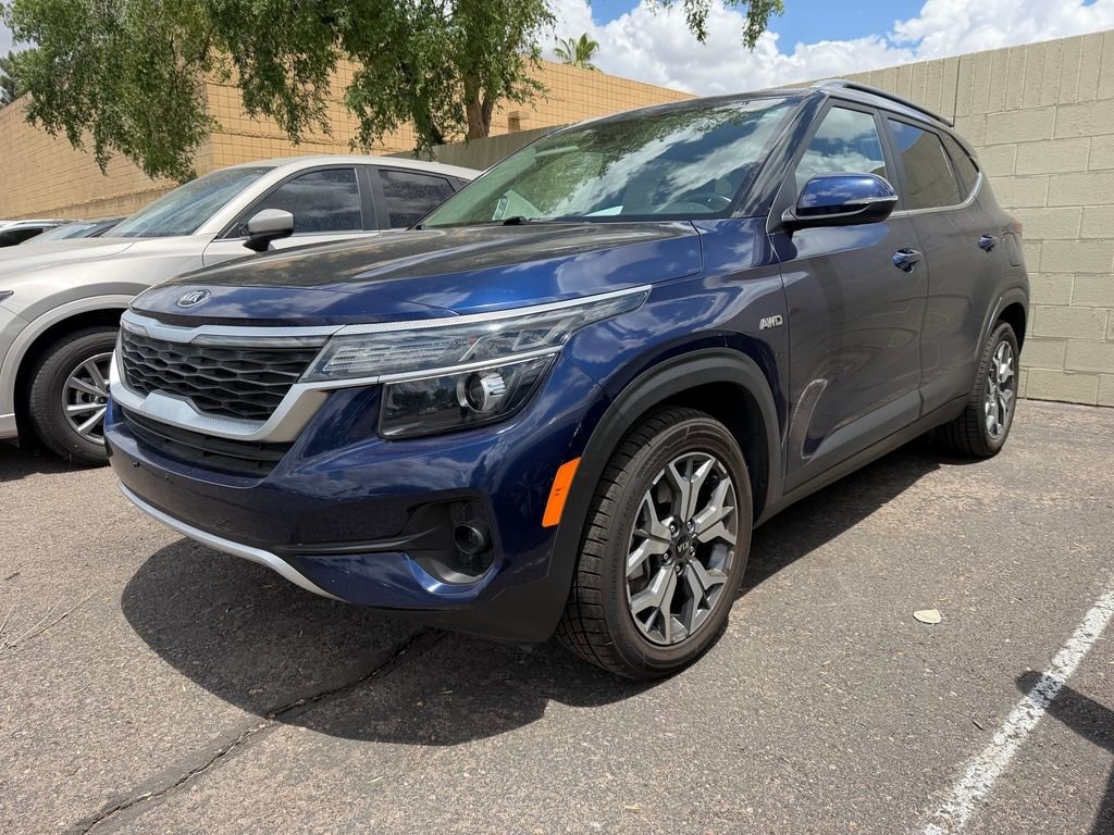 Used 2021 Kia Seltos EX AWD/4WD image 2