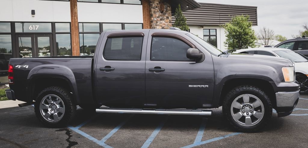 Used 2011 GMC Sierra 1500 SLE w/ Power Tech Package image 12