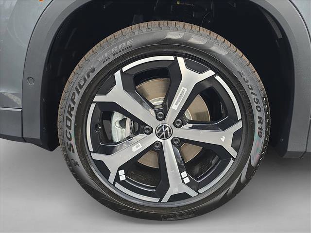 New 2026 Volkswagen Tiguan SE image 10