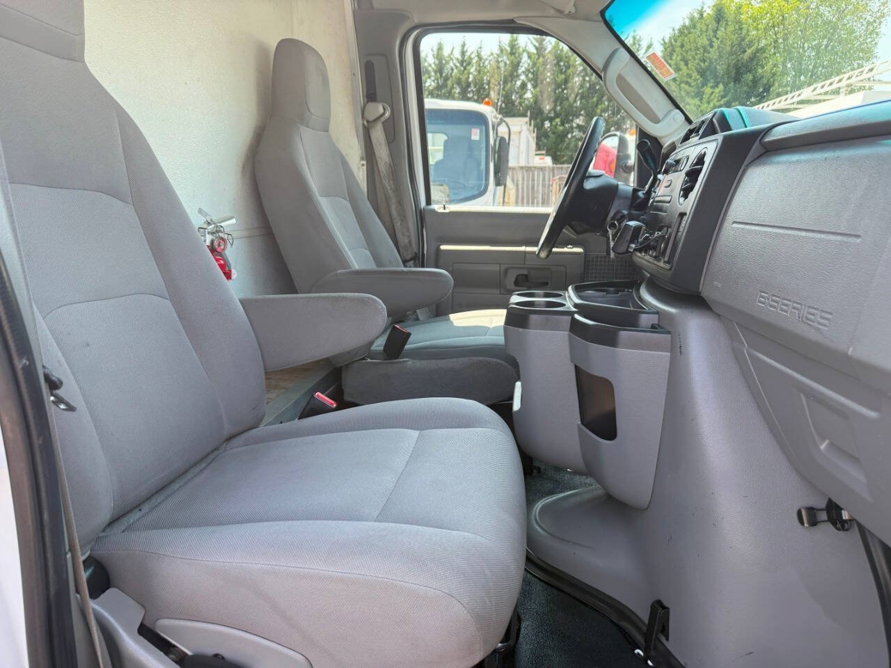Used 2015 Ford E-350 and Econoline 350 Super Duty w/ Power Windows & Locks Group RWD image 19