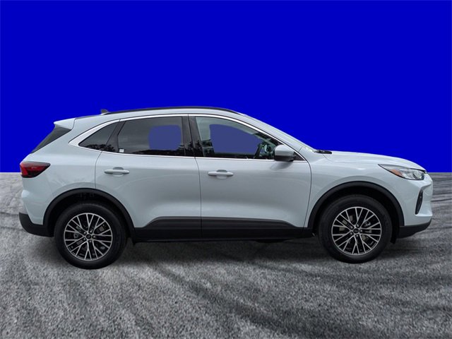 New 2026 Ford Escape SE image 3