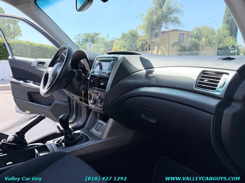 Used 2012 Subaru Forester 2.5X w/ Alloy Wheel Pkg AWD/4WD image 9
