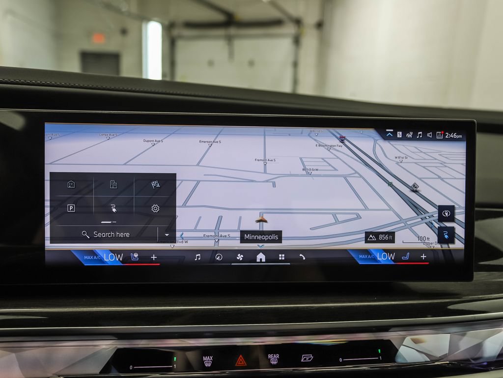 New 2026 BMW i7 xDrive60 w/ Premium Package AWD/4WD image 16