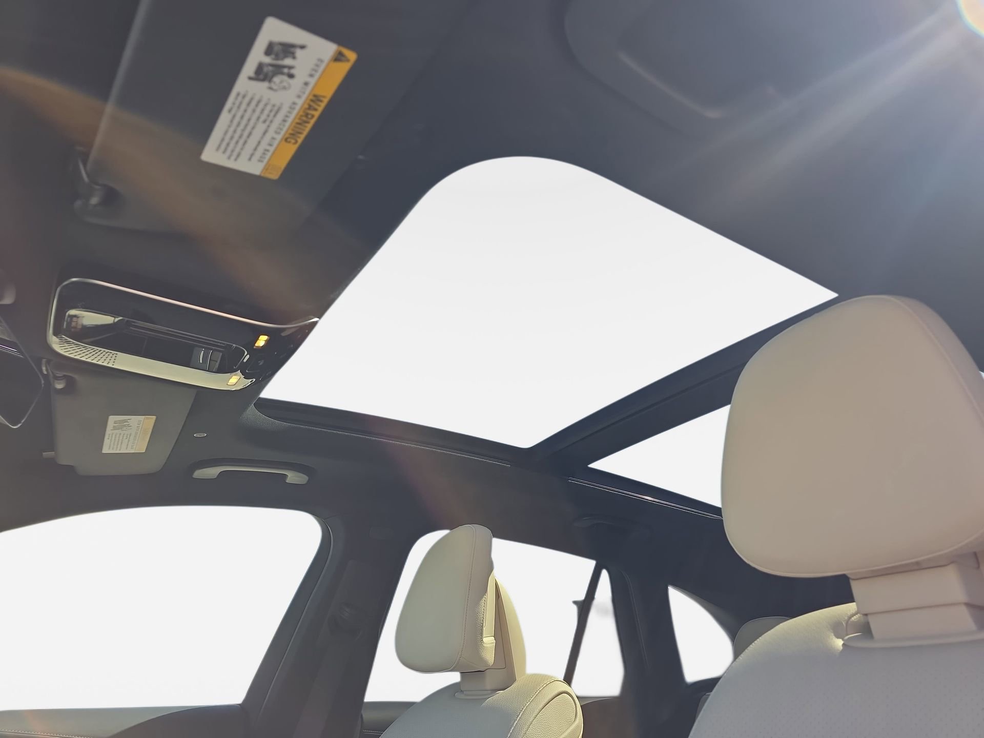 Used 2023 Mercedes-Benz GLC 300 4MATIC image 29