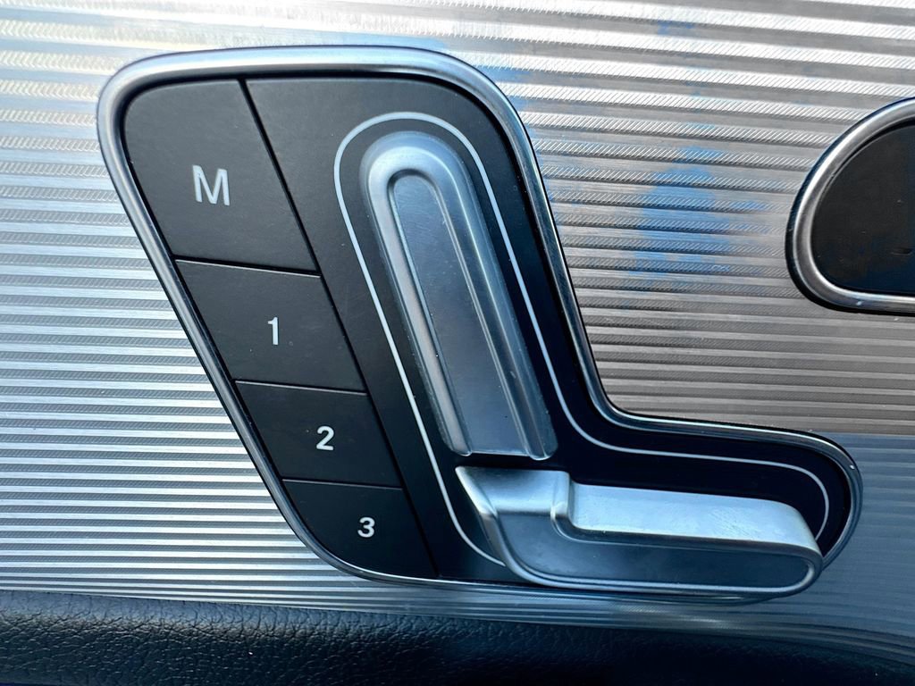 Used 2020 Mercedes-Benz CLA 250 4MATIC image 36