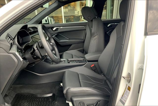 Used 2024 Audi Q3 2.0T Premium image 17