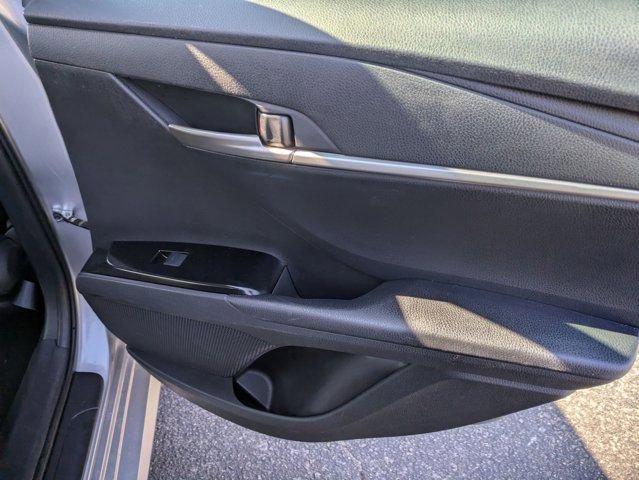 Used 2025 Toyota Camry LE image 31