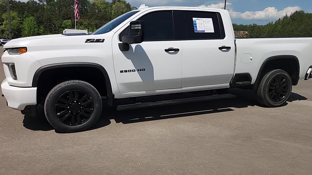 Used 2021 Chevrolet Silverado 2500 LTZ w/ LTZ Plus Package AWD/4WD image 3