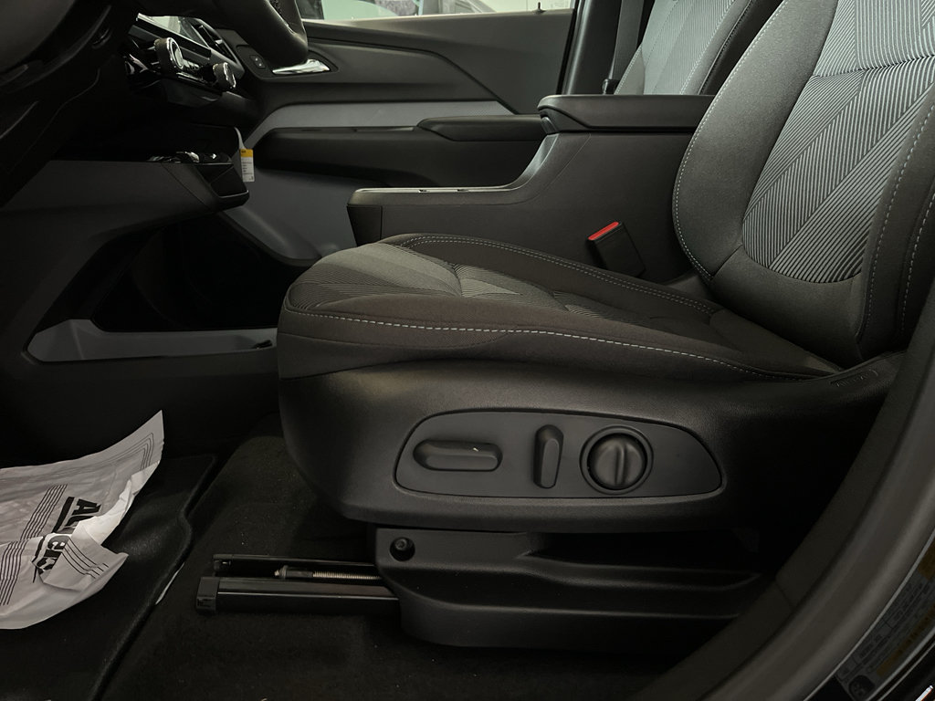 New 2027 Chevrolet Bolt LT FWD image 13