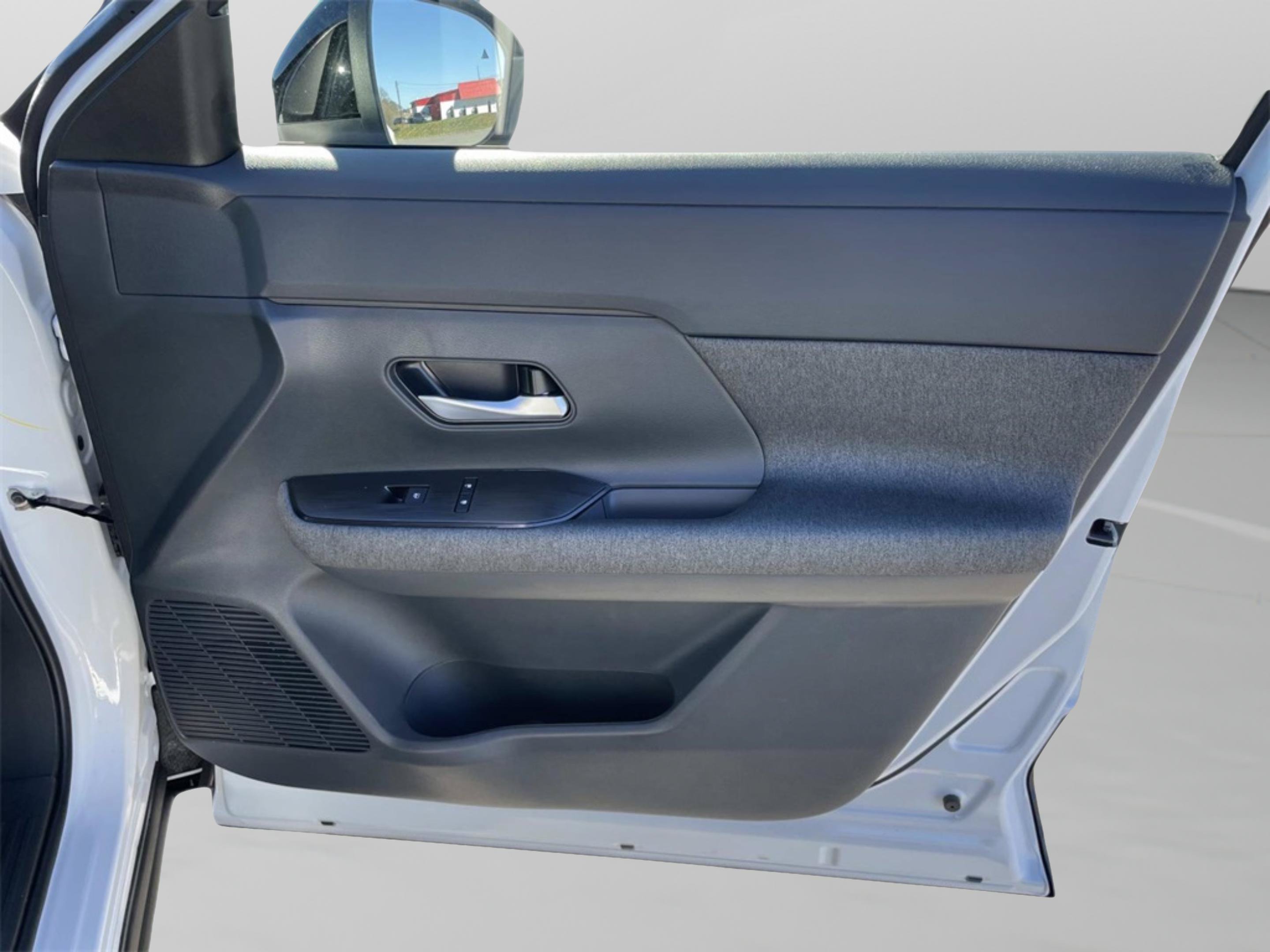 New 2026 Nissan Kicks SV w/ Cold Weather Package FWD image 19
