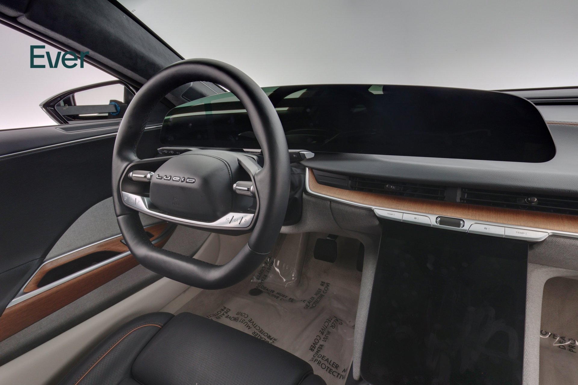Used 2023 Lucid Air Touring AWD/4WD image 25