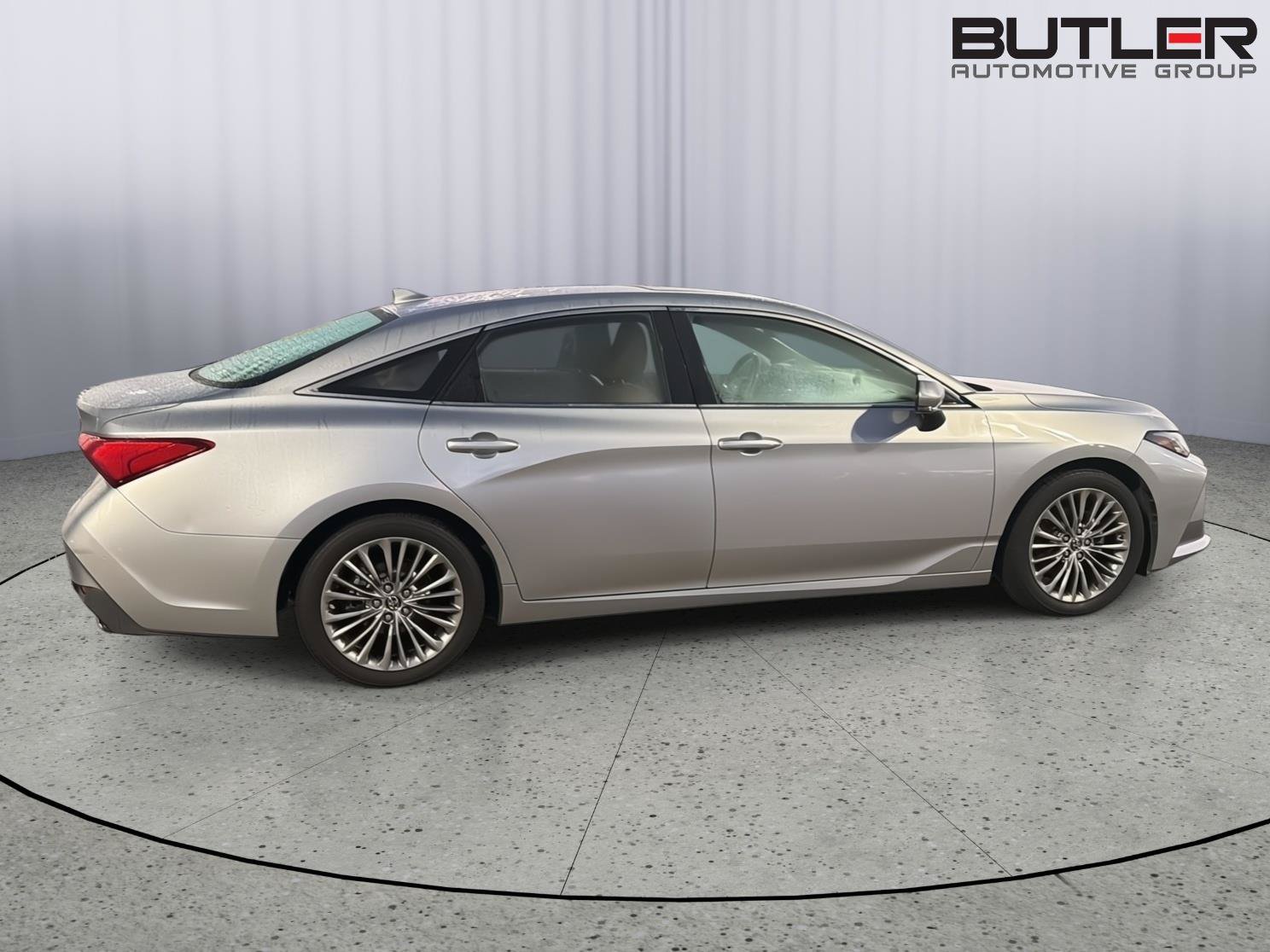 Used 2019 Toyota Avalon Limited w/ Advanced Safety Package FWD image 7
