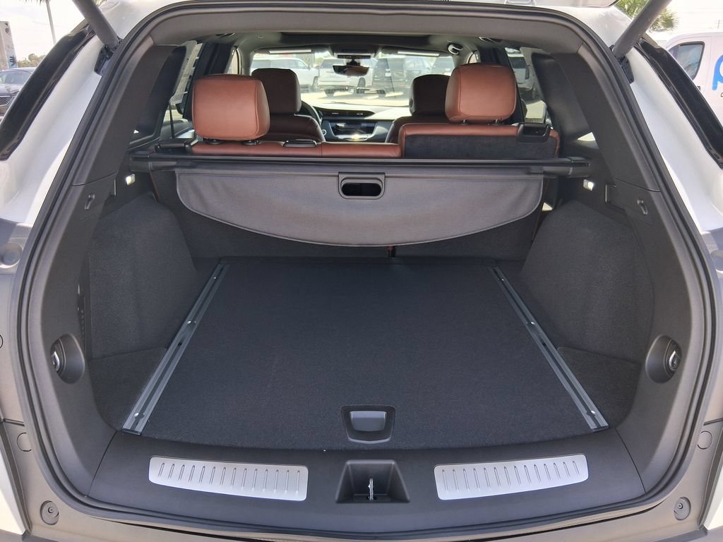 New 2026 Cadillac XT5 Premium Luxury w/ Driver Assist Package FWD image 6