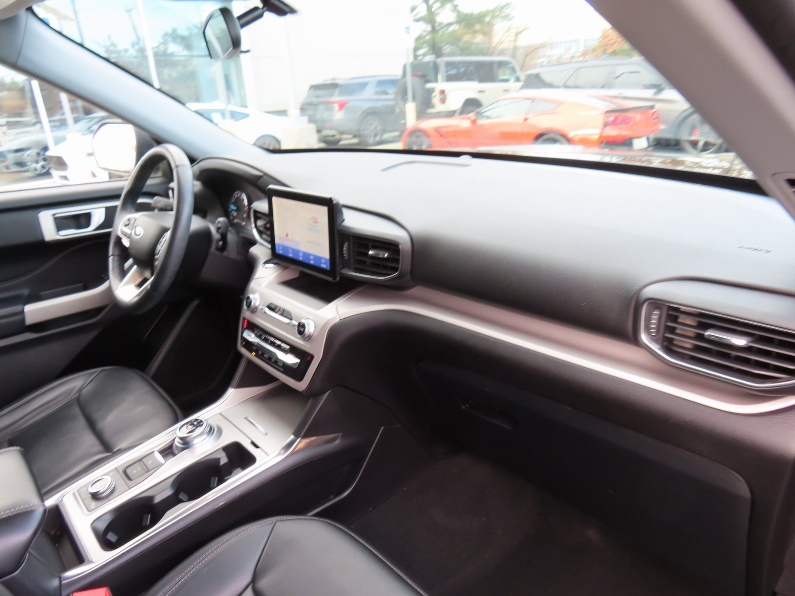 Used 2023 Ford Explorer XLT w/ Equipment Group 202A image 16