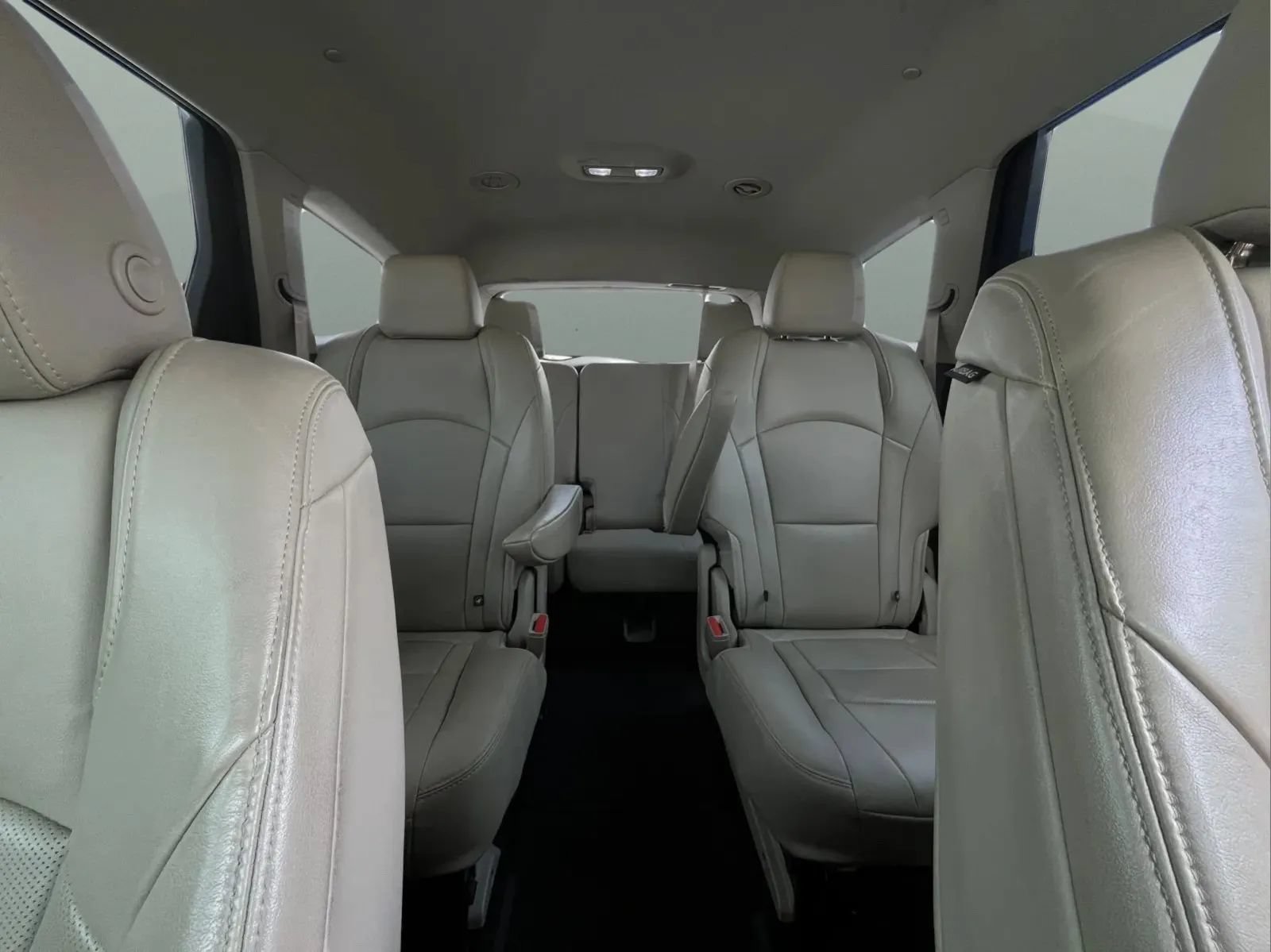 Used 2019 Buick Enclave Essence FWD image 14