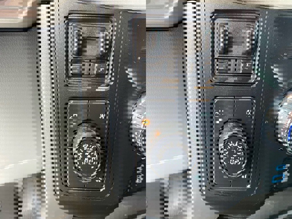 Used 2021 Ford F150 XLT w/ Equipment Group 302A High image 12