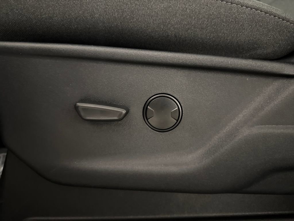 New 2026 Ford F250 XLT w/ XLT Premium Package image 24