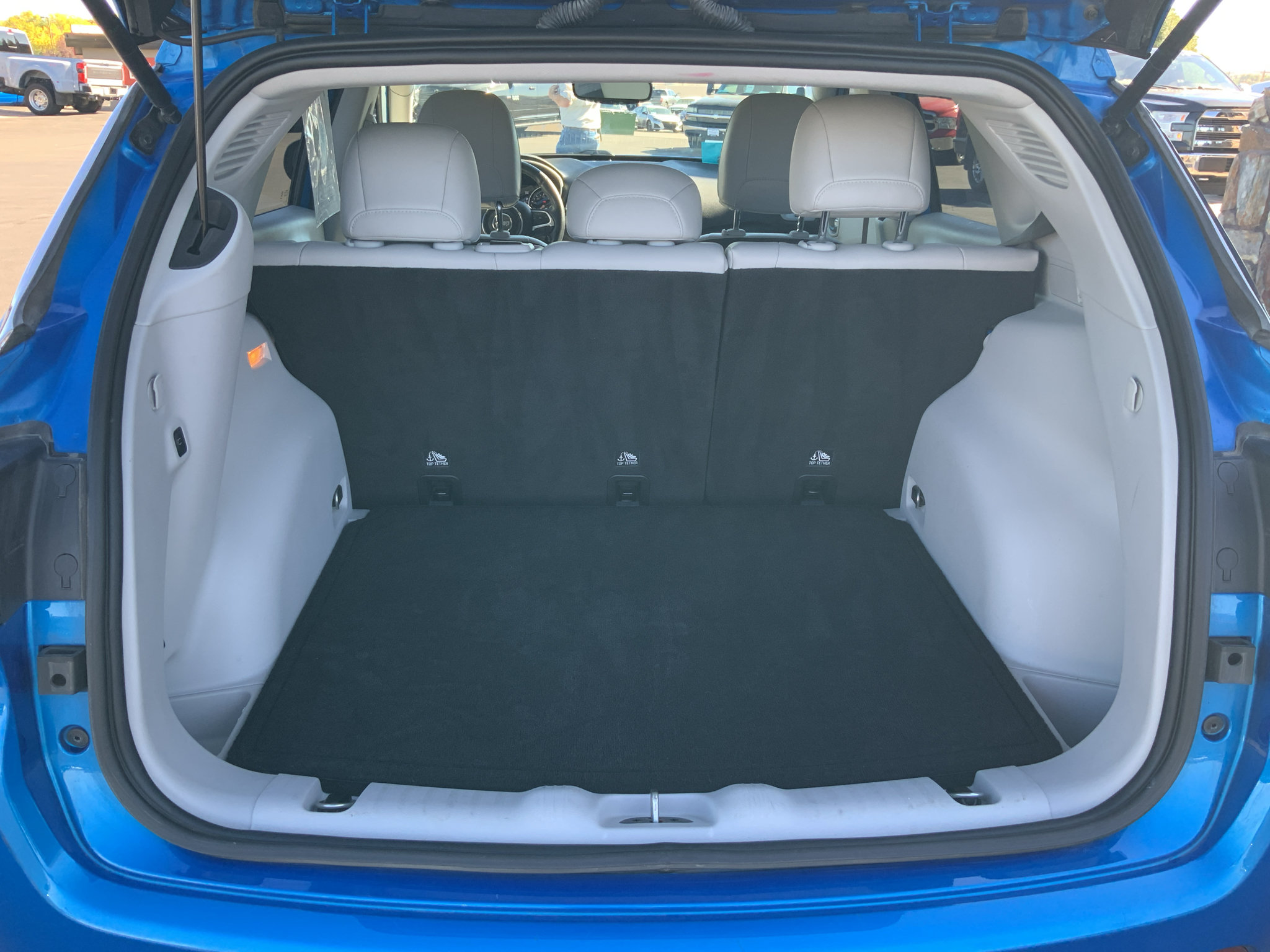 Used 2019 Jeep Compass Latitude w/ Popular Equipment Group AWD/4WD image 19