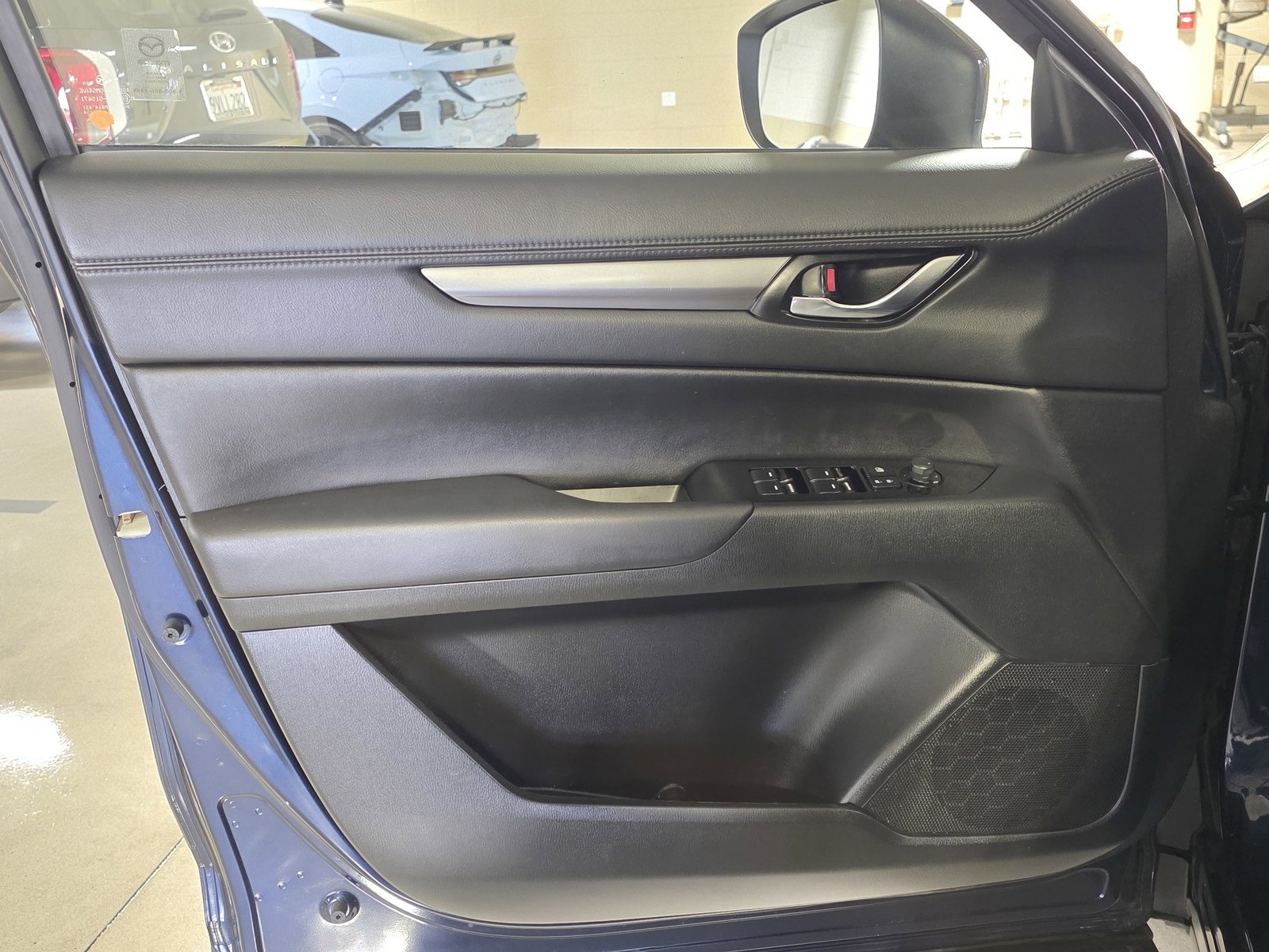 Used 2021 MAZDA CX-5 Touring image 21