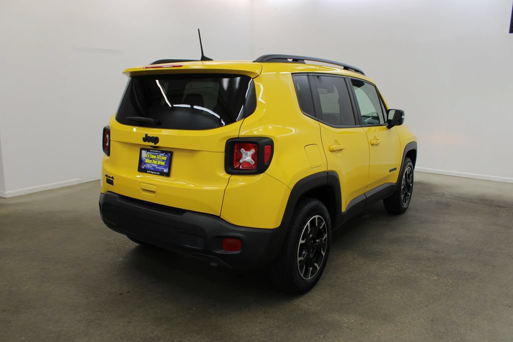 Used 2023 Jeep Renegade Latitude AWD/4WD image 5