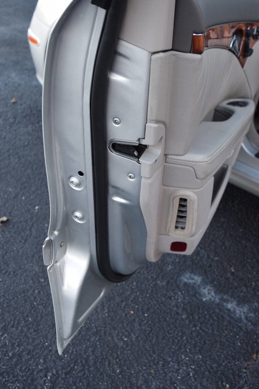 Used 2004 Mercedes-Benz E 500 Sedan image 31