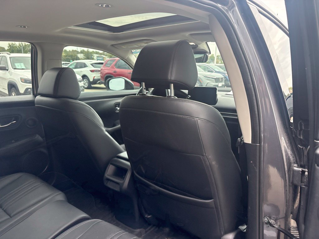 Certified 2024 Honda HR-V EX-L image 30