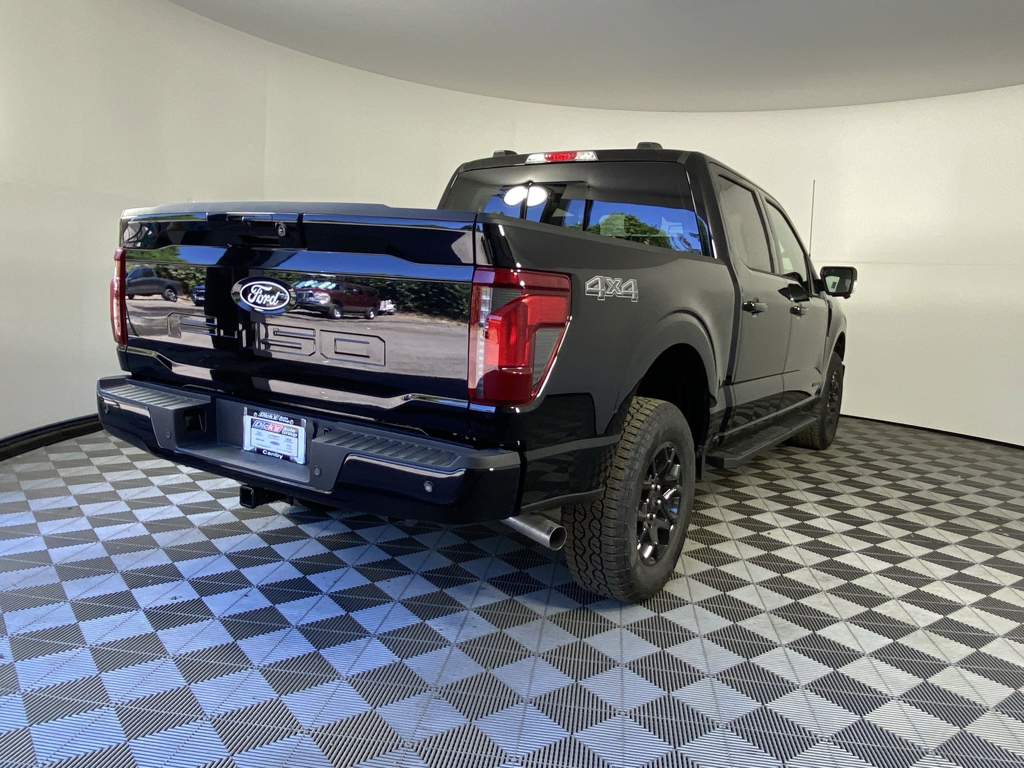 New 2025 Ford F150 XLT w/ Equipment Group 302A MID image 5