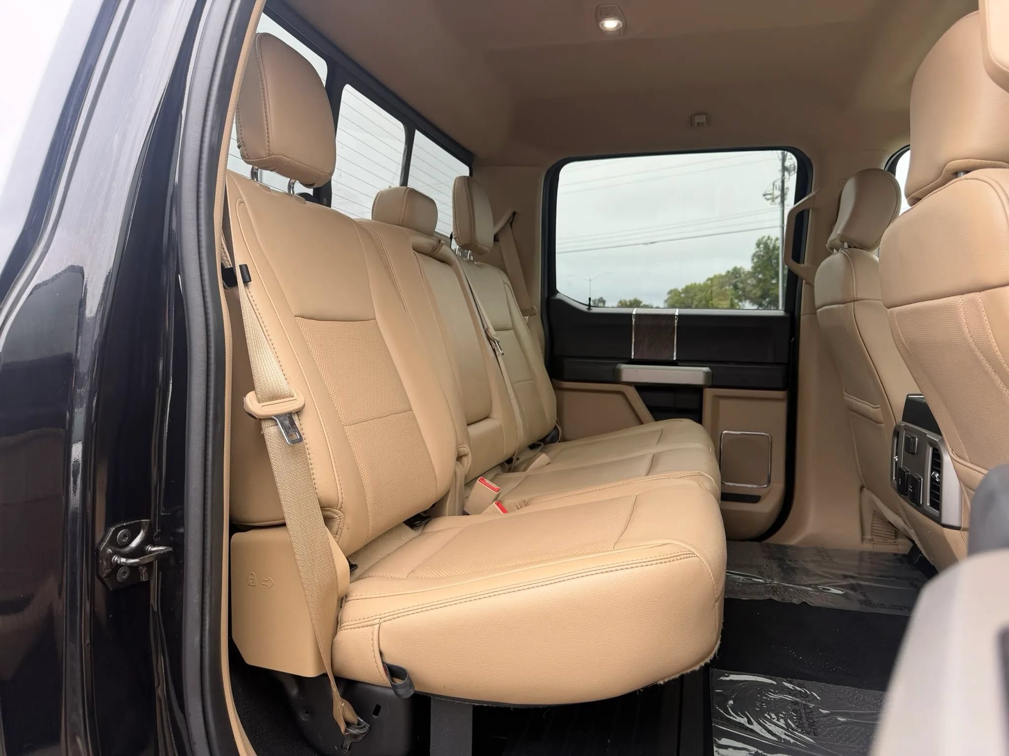 Used 2019 Ford F250 Lariat w/ Lariat Ultimate Package AWD/4WD image 19