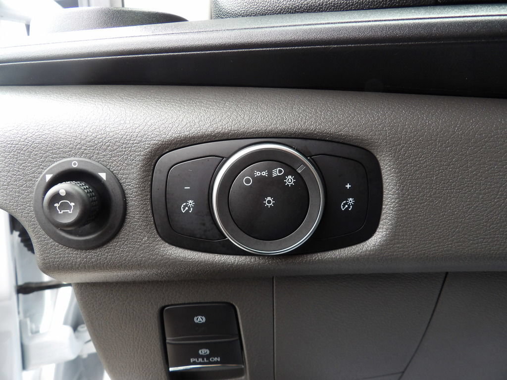 Used 2016 Ford Transit 250 148 Medium Roof RWD image 19