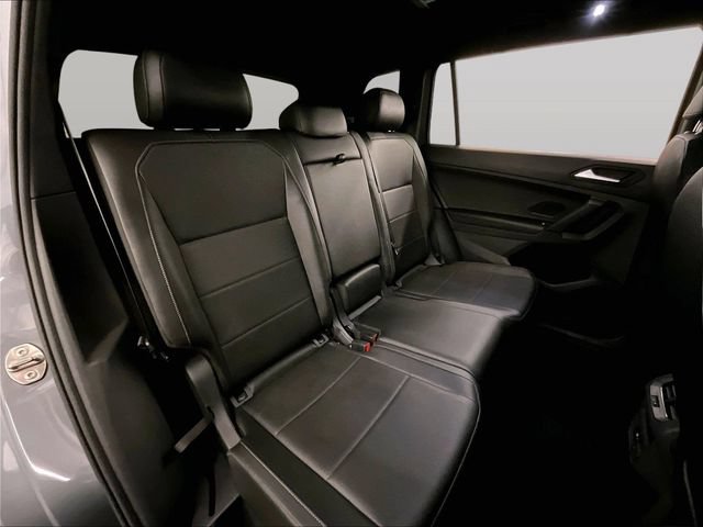 Used 2019 Volkswagen Tiguan SEL Premium R-Line AWD/4WD image 27