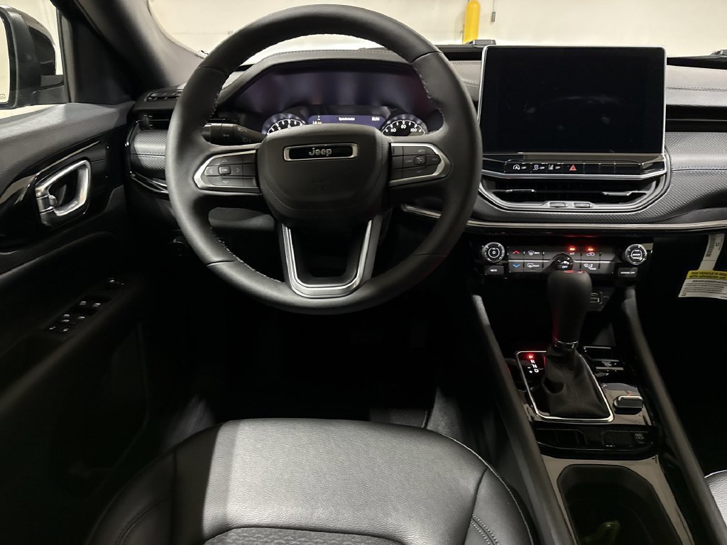 New 2026 Jeep Compass Latitude AWD/4WD image 11