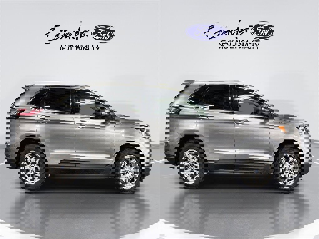 Used 2024 Ford Edge SEL image 9