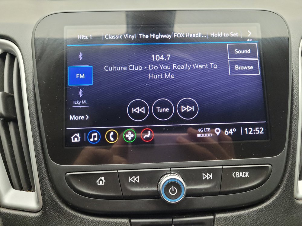Used 2022 Chevrolet Malibu LT FWD image 25
