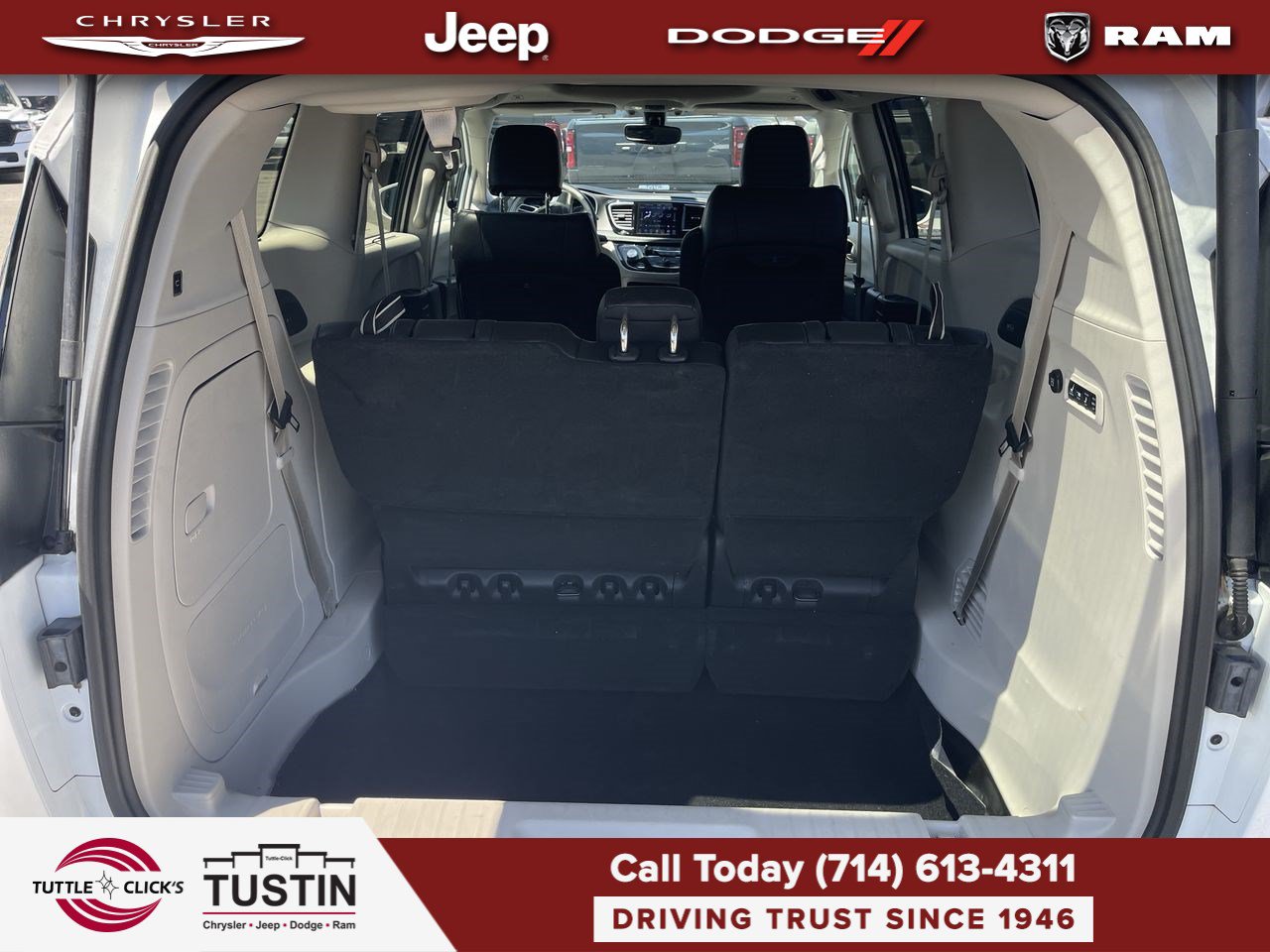 Used 2019 Chrysler Pacifica Limited FWD image 27