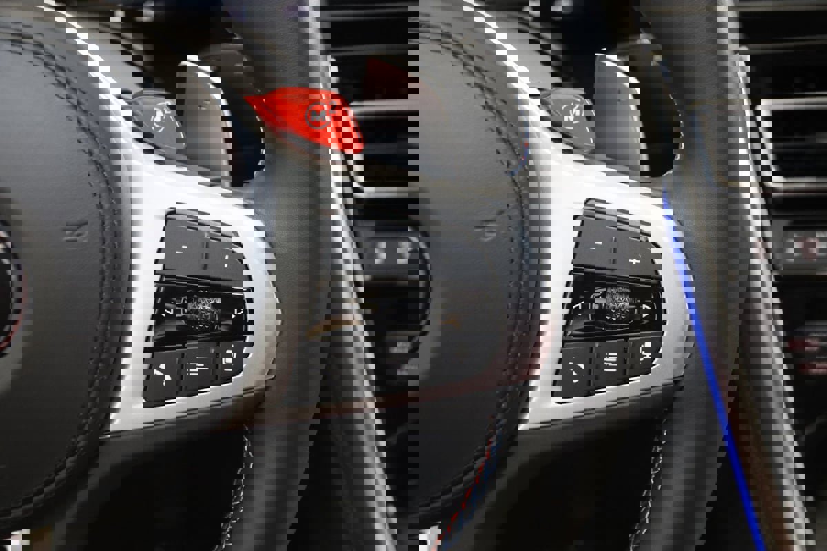 Used 2025 BMW M8 Competition image 51