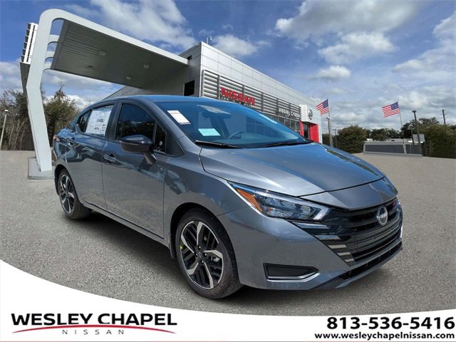 New 2025 Nissan Versa SR w/ Trunk Package