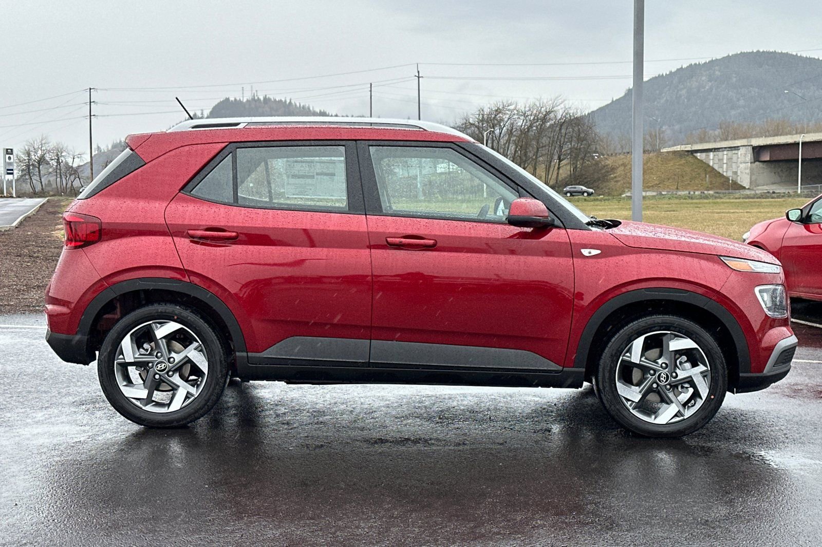 New 2025 Hyundai Venue SEL image 2